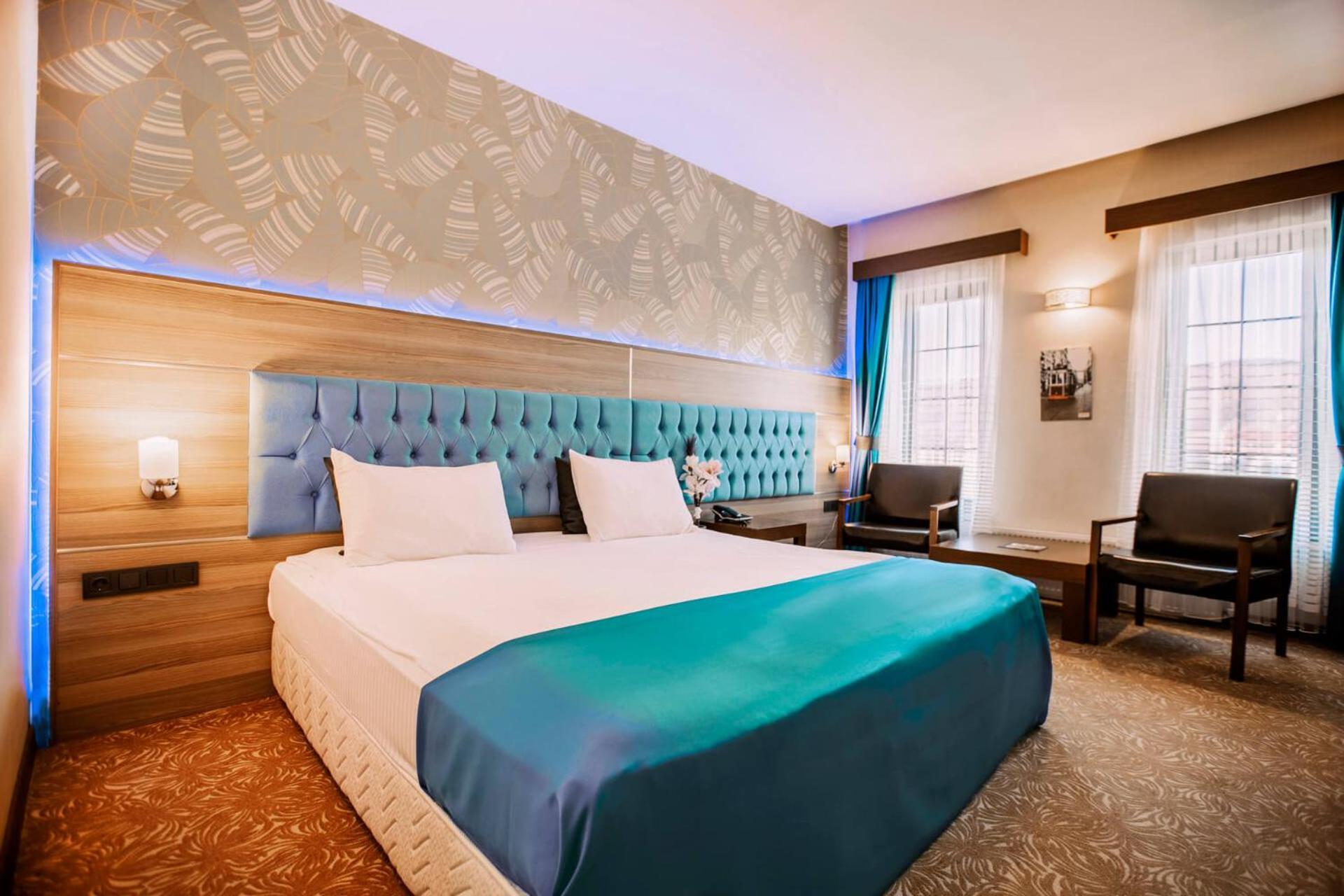 Highway Otel Elmalık Екстериор снимка