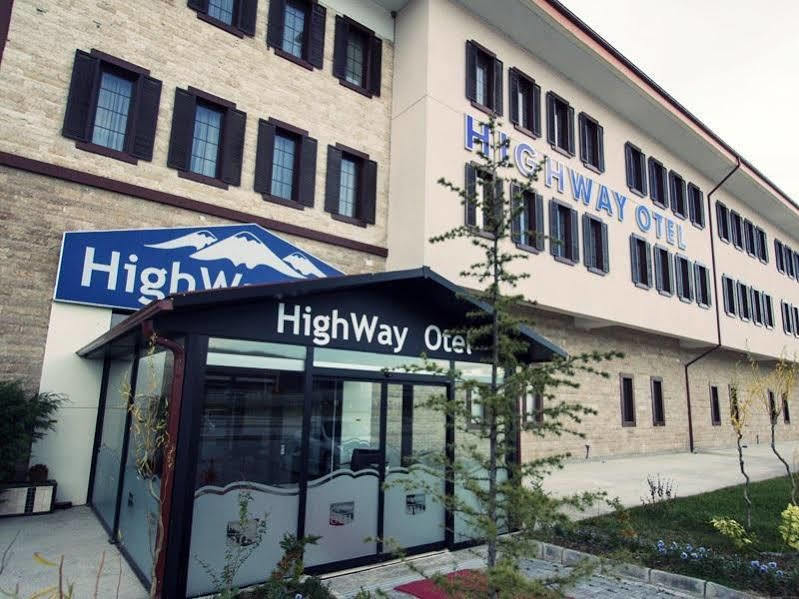 Highway Otel Elmalık Екстериор снимка