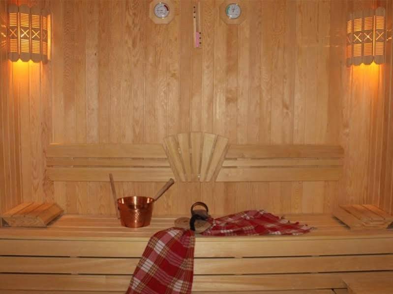 Highway Otel Elmalık Екстериор снимка